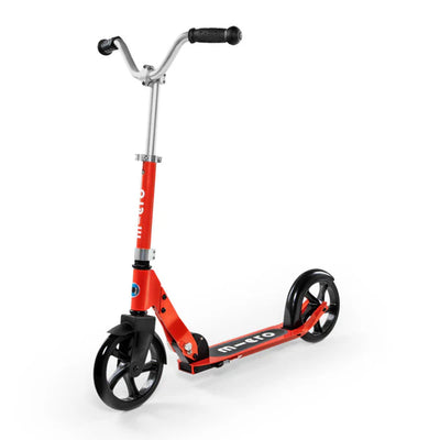 Scooter Micro Crucero color rojo, ideal para recorridos en ciudad con estilo.